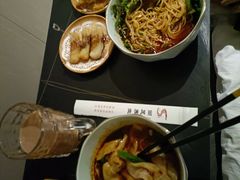 -尚足影院式足疗·住宿·美食(解放碑店)