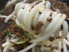 -丽虹云南过桥米线(兴工街店)
