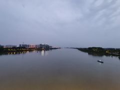 -南京眼步行桥