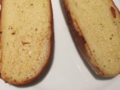 蒜香面包-萨莉亚意式餐厅(百联徐汇店)