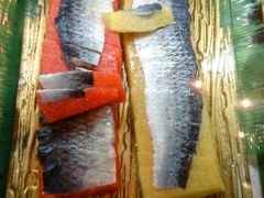 红黄希伦鱼子-广州花园酒店-凌璇阁360度高空海鲜自助餐CAROUSEL