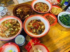 -老三样·美食研究中心(世贸路店)