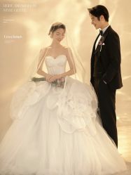 -巴黎春天婚纱摄影(临安店)