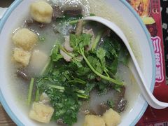 -小杨生煎(金山百联购物中心3楼店)