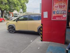 -途虎养车技术中心(上海浦江店)