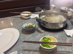 -罗二娘·鲜切牛自助火锅(罗湖东门步行街店)
