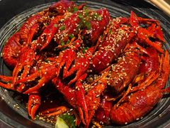 -肥肥虾庄·金牌油焖大虾(汉街SKP店)