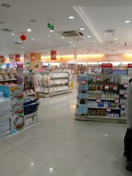 -爱婴室(上海嘉定罗宾森广场店)
