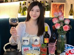 -Brut Eatery Wine Bar & Restaurant (建国东路店)