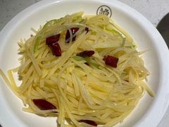 -江渔儿酸菜鱼·拔草餐厅(虎门君乐汇店)