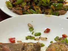-余杨鸭鸭餐厅