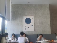 大堂-必胜客(武汉欢乐谷店)