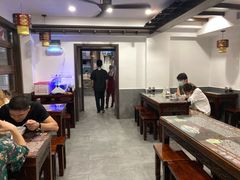 大堂-长人馄饨铺(解放街店)