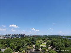 -湖北文旅洪宾红莲湖酒店