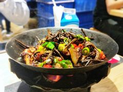 我最爱的干锅茶树菇炒腊肉-建辉湖南土菜馆(南大街店)