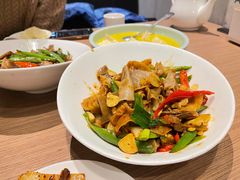小炒肉皮菌-金岳台私汤温泉度假山庄·创意餐厅(昌平十三陵店)