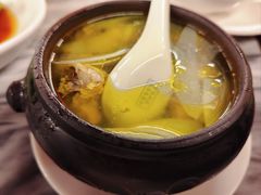 汽锅鸡-蔼若春.传承三十年云南菜(金碧公园店)