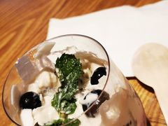 -星巴克(汾阳路店)