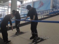 -零度滑雪室内训练中心(莘庄店)
