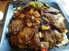 -炉小二铜锅牛蛙•川湘菜(三里屯店)