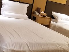 -全季酒店(上海青浦吾悦广场淀山湖大道店)