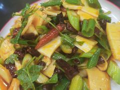 -瑞杰烧烤店·24小时营业(山东路店)