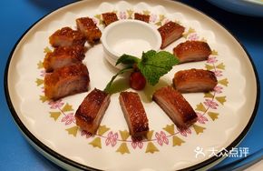 Signature Crispy Barbecue Pork with Roast Pork