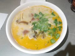 -郑享吃烧烤烩面(红专路店)