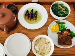-雪梅月子中心(华侨城店)