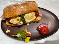 -théATRE茶聚场·餐厅(环球金融中心店)