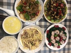 -爱月宝月嫂·育儿嫂(哈尔滨总店)