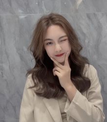 -变画·发型STUDIO