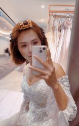 -现代经典婚纱摄影