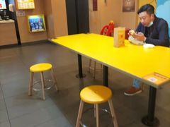用餐区-麦当劳(石坝服务区店)