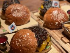 The&nbsp;Canuck&nbsp;Lumberjack&nbsp;Burger-THE CANNERY&JUJU 新鲜海鲜·牛排美食酒廊