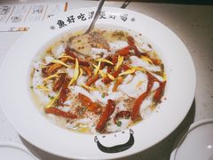 -江渔儿酸菜鱼(奥园广场金发购物中心店)