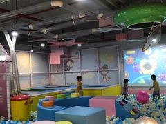-星舰梦航(广百广场荔胜店)