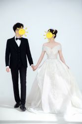 -雪中彩影婚纱摄影·微光艺术中心