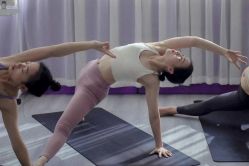 -亚太瑜伽普拉提学院