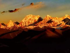 -贡嘎雪山