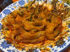 -柴窝堡22号辣子鸡·传承新疆菜