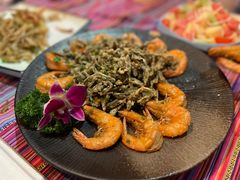 普洱茶焗大虾-香巴拉云南餐厅(华莱坞店)