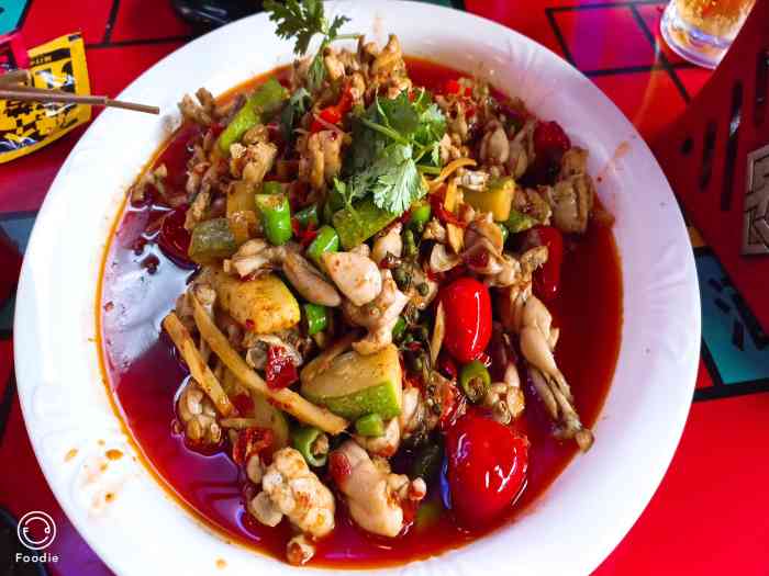 灶门坎卤味烧烤(太古里店)-"才装修不久新开的一家店,就在我单位的