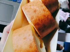 芒果优格卷-红宝石·鲜奶小方·海派西点房(长阳店)