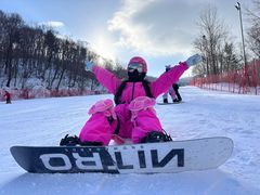-亚布力新体委滑雪场