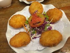 -J Daeng Seafood