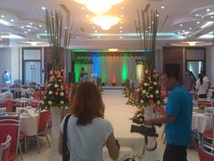 等位区-海天一色海景自助餐厅(西港花园店)