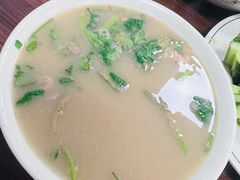 羊杂碎汤-清真永恒华威肉饼(潘家园店)