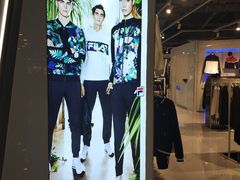 -fila(日月光中心广场店)