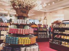 -The Diamond Jubilee Tea Salon at Fortnum & Mason